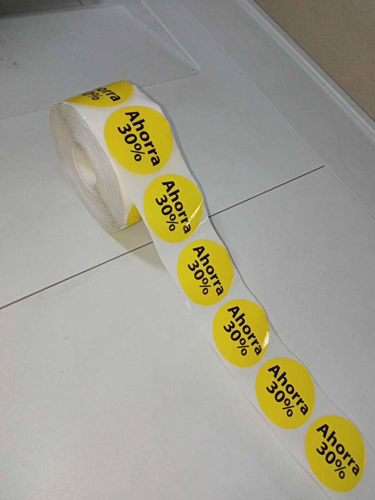 Etiquetas y similares