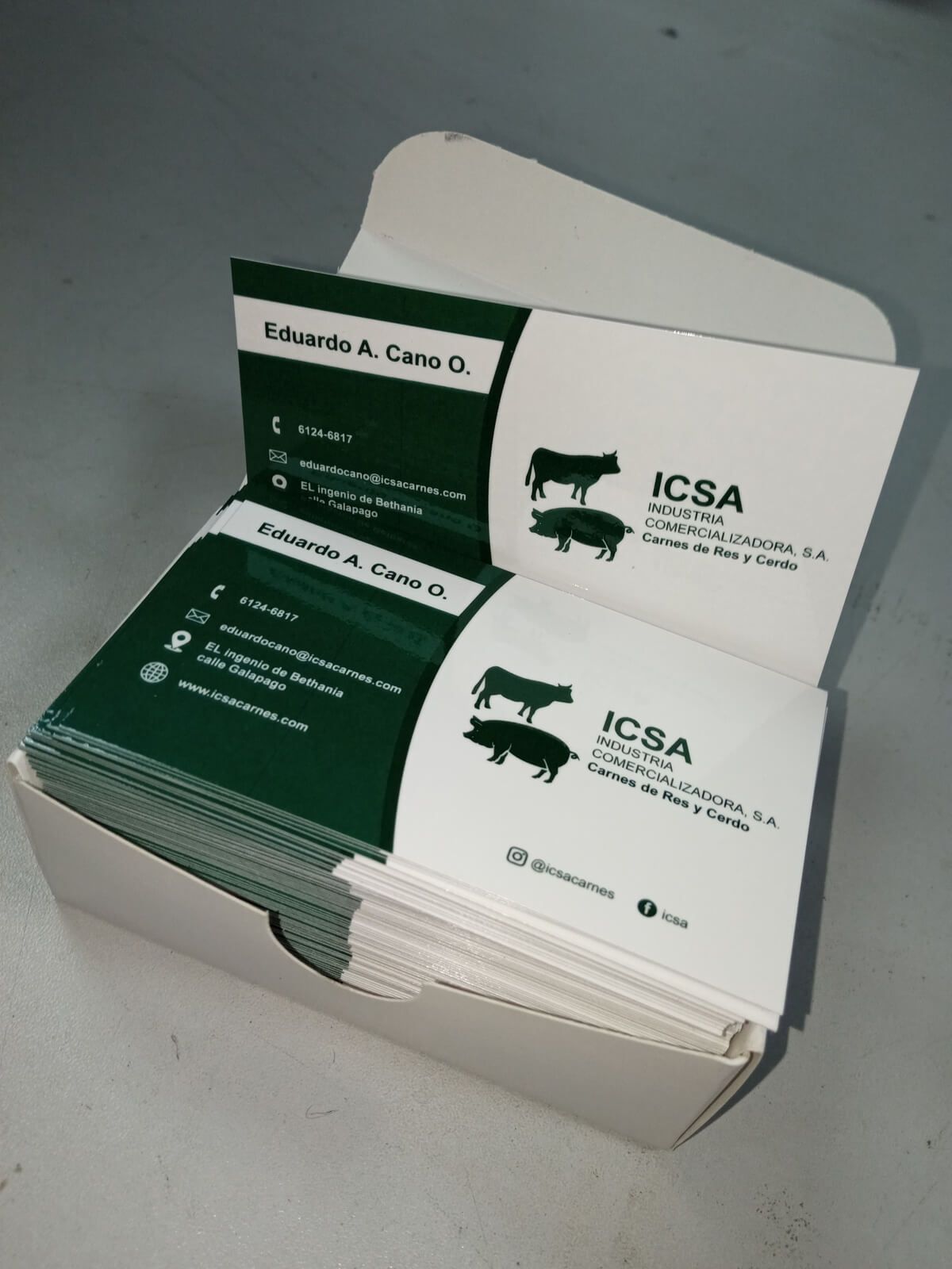 Etiquetas y similares