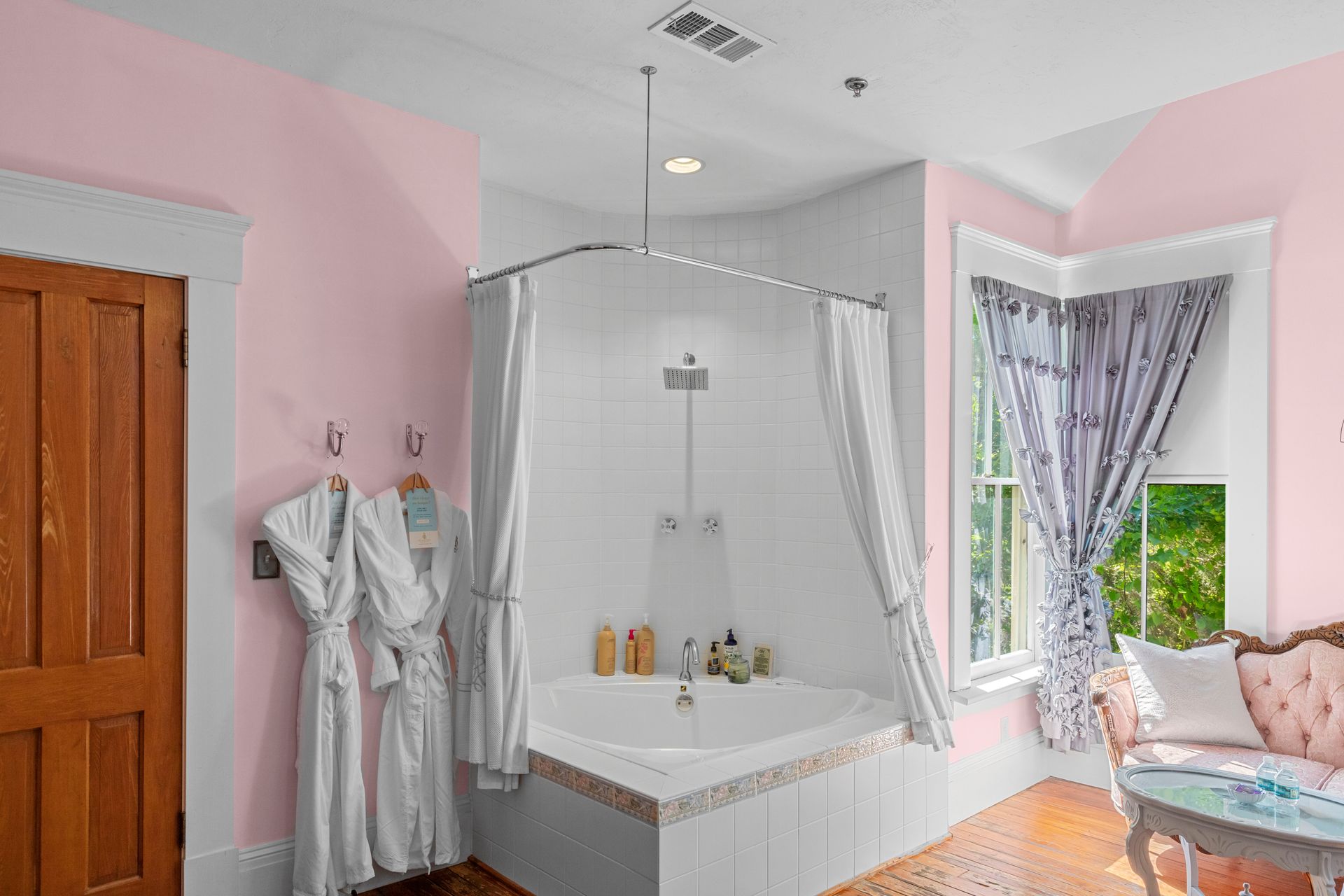 The Laurel Oak Inn in Gainesville FL