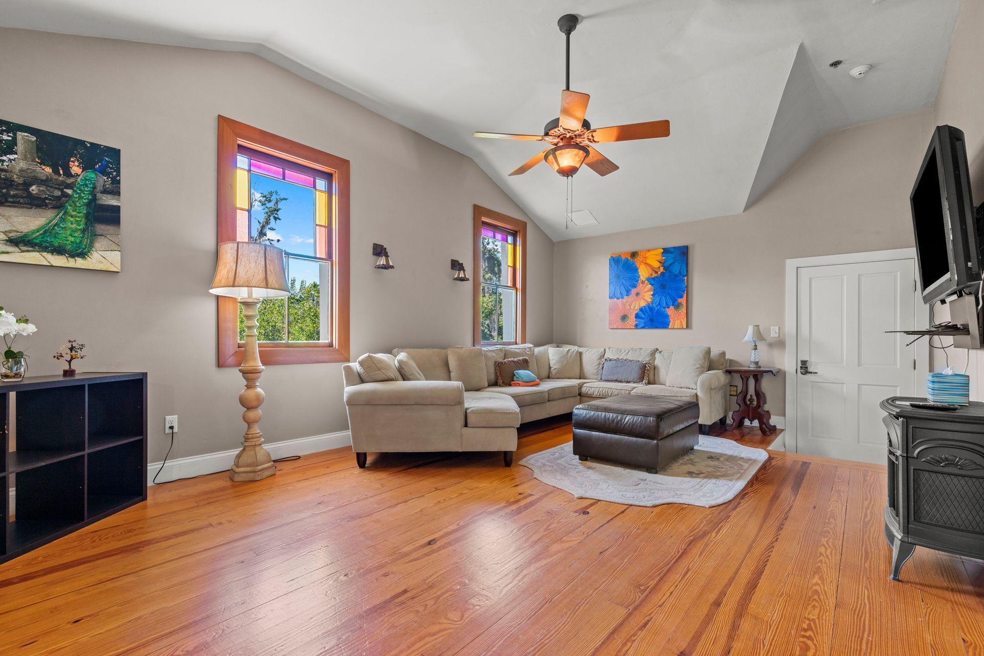 One of the bedrooms on the 3rd floor of the Laurel Oak Inn