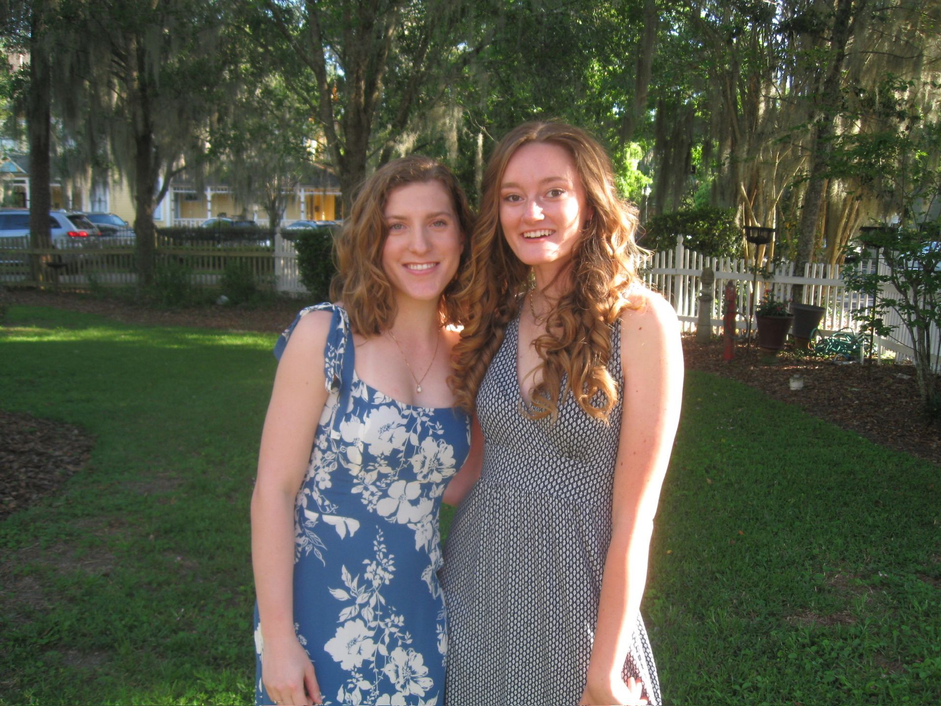 girls gathering at the laurel oak inn