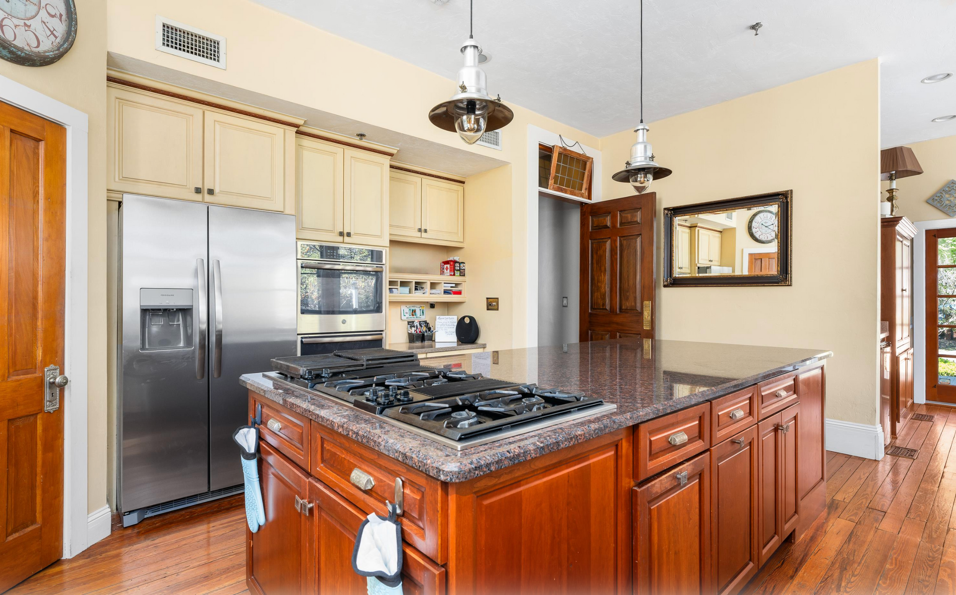 The gorgeous and spacious Cumberland Suite with a private balcony, jetted tub and closet.