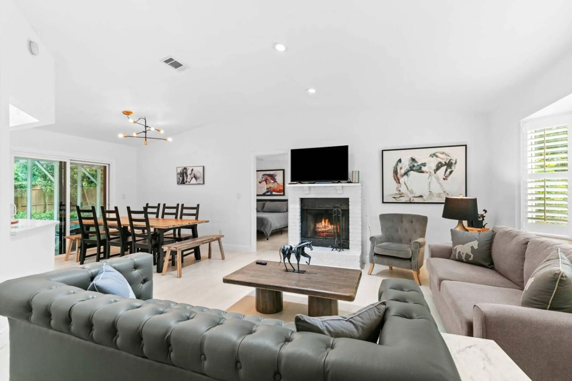 StayGainesville's pool home - beautifully furnished