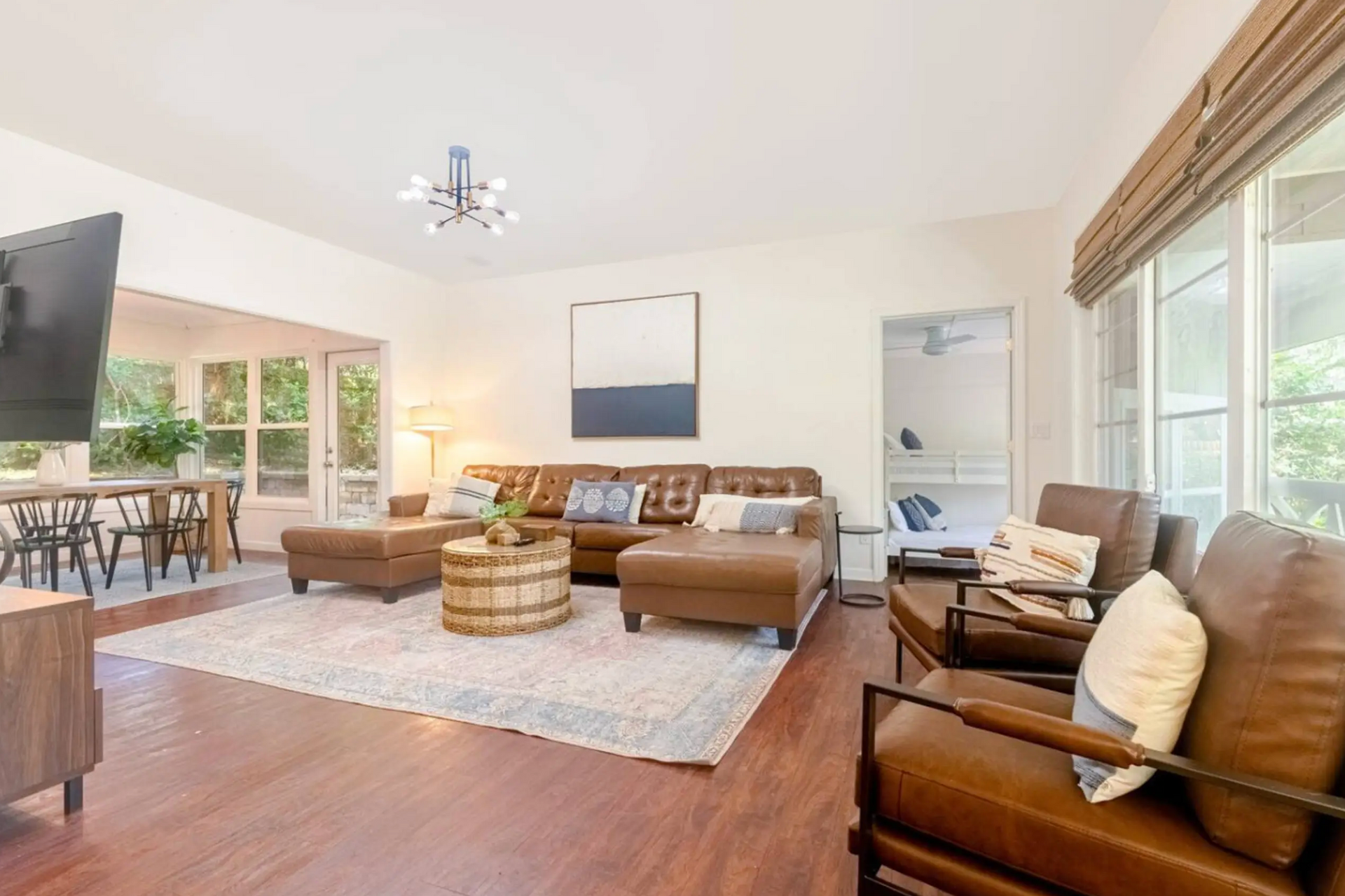 The Golfview AirBNB rental in Gainesville, FL - walk to UF campus