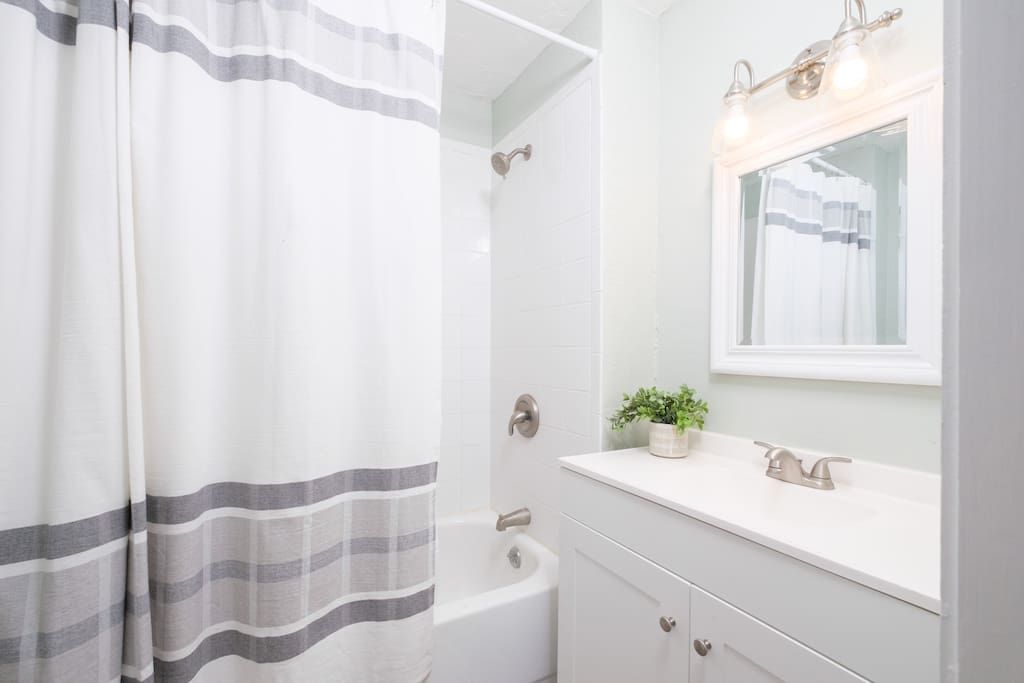 2 Bedroom / 2 Bathroom in Downtown Gainesville, FL!