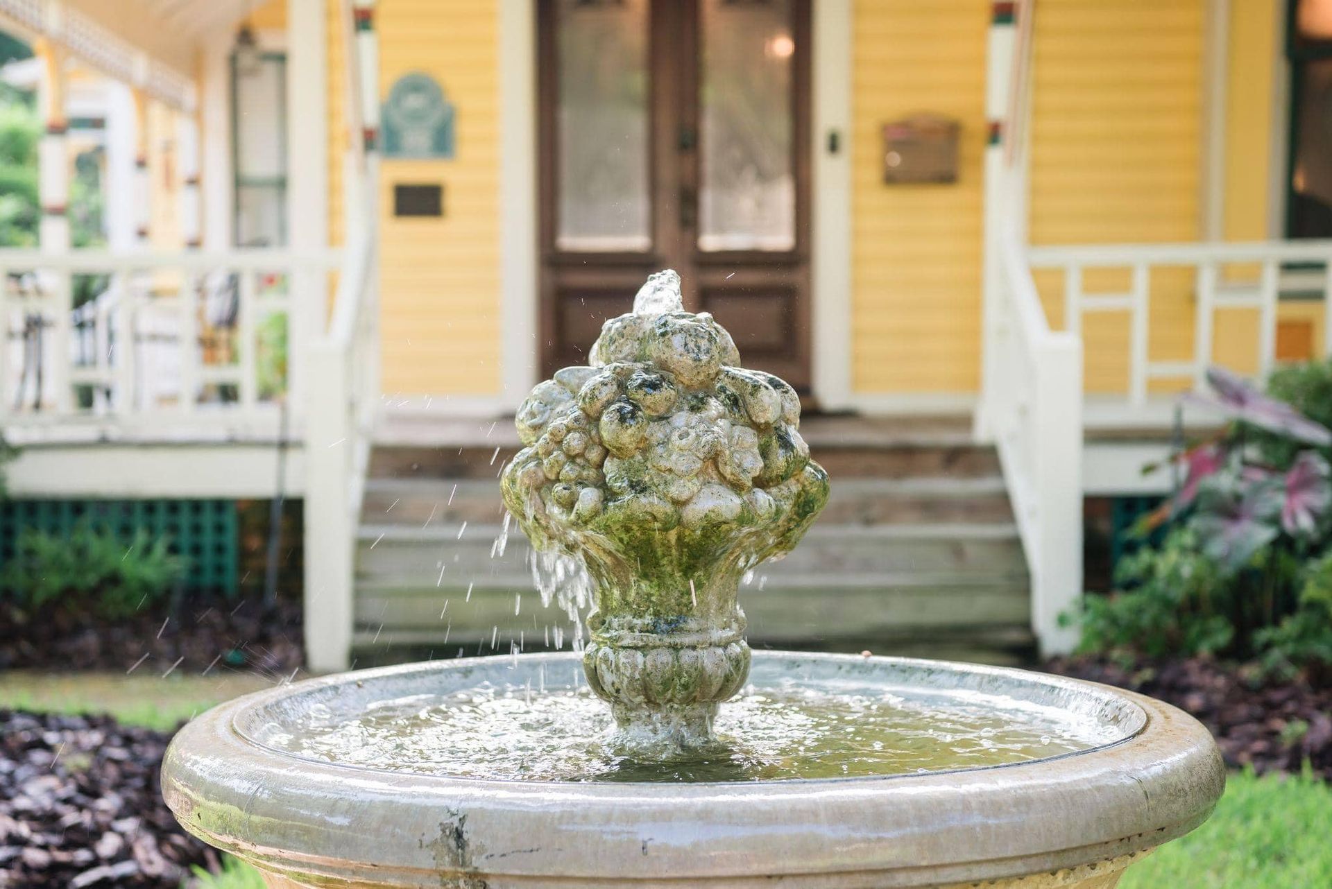 The Laurel Oak Inn fountain