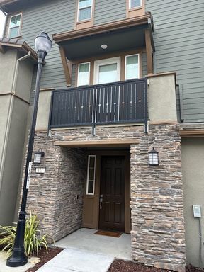 121 Apricot St., Livermore, CA 94551