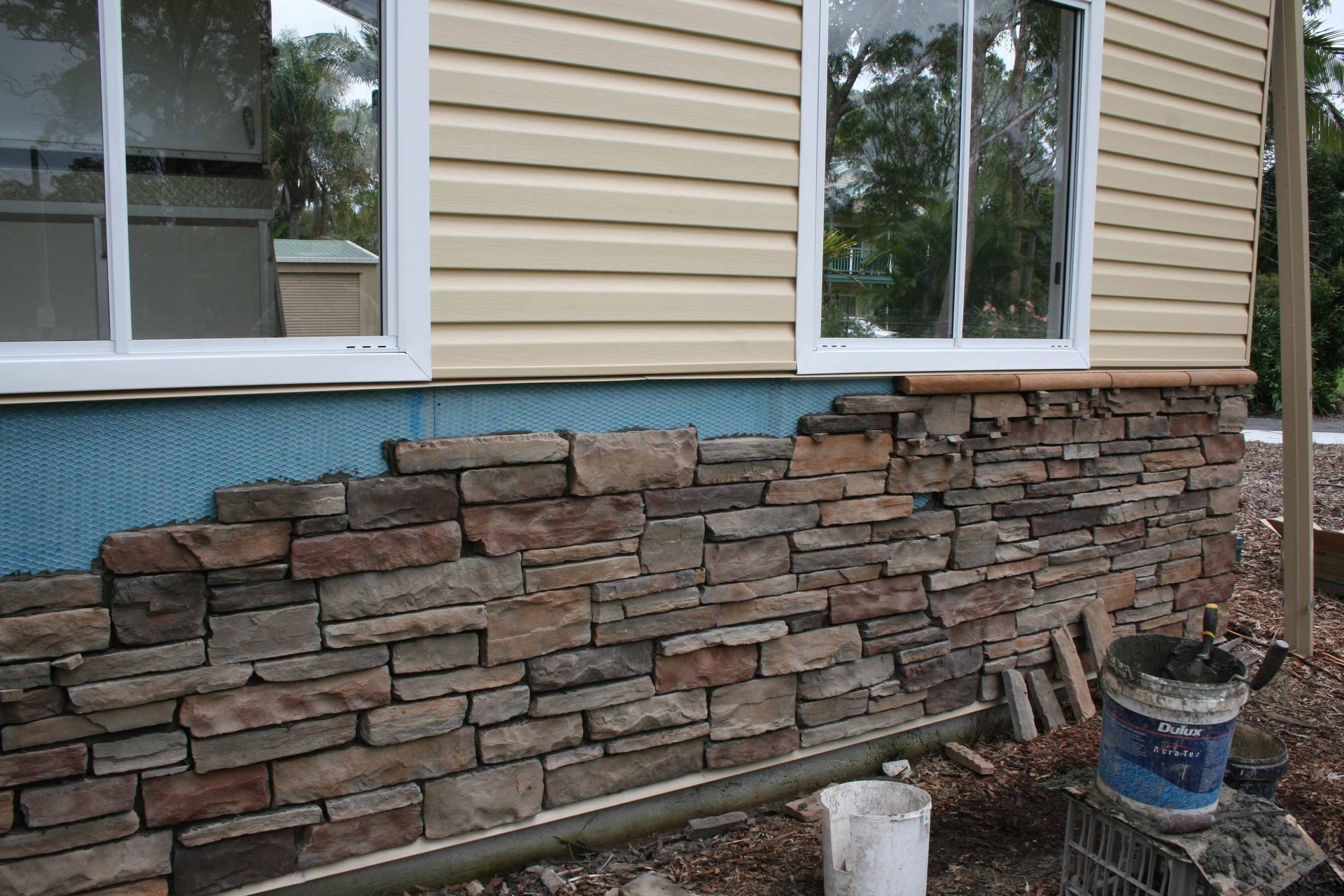 stone veneer installation in chattanooga