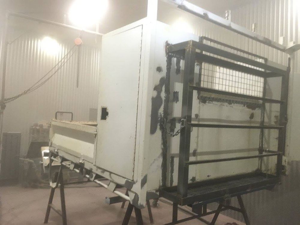 Before Powder Coating The UTE Trays — ASSB Armidale Sand & Soda Blasting In  Armidale, NSW