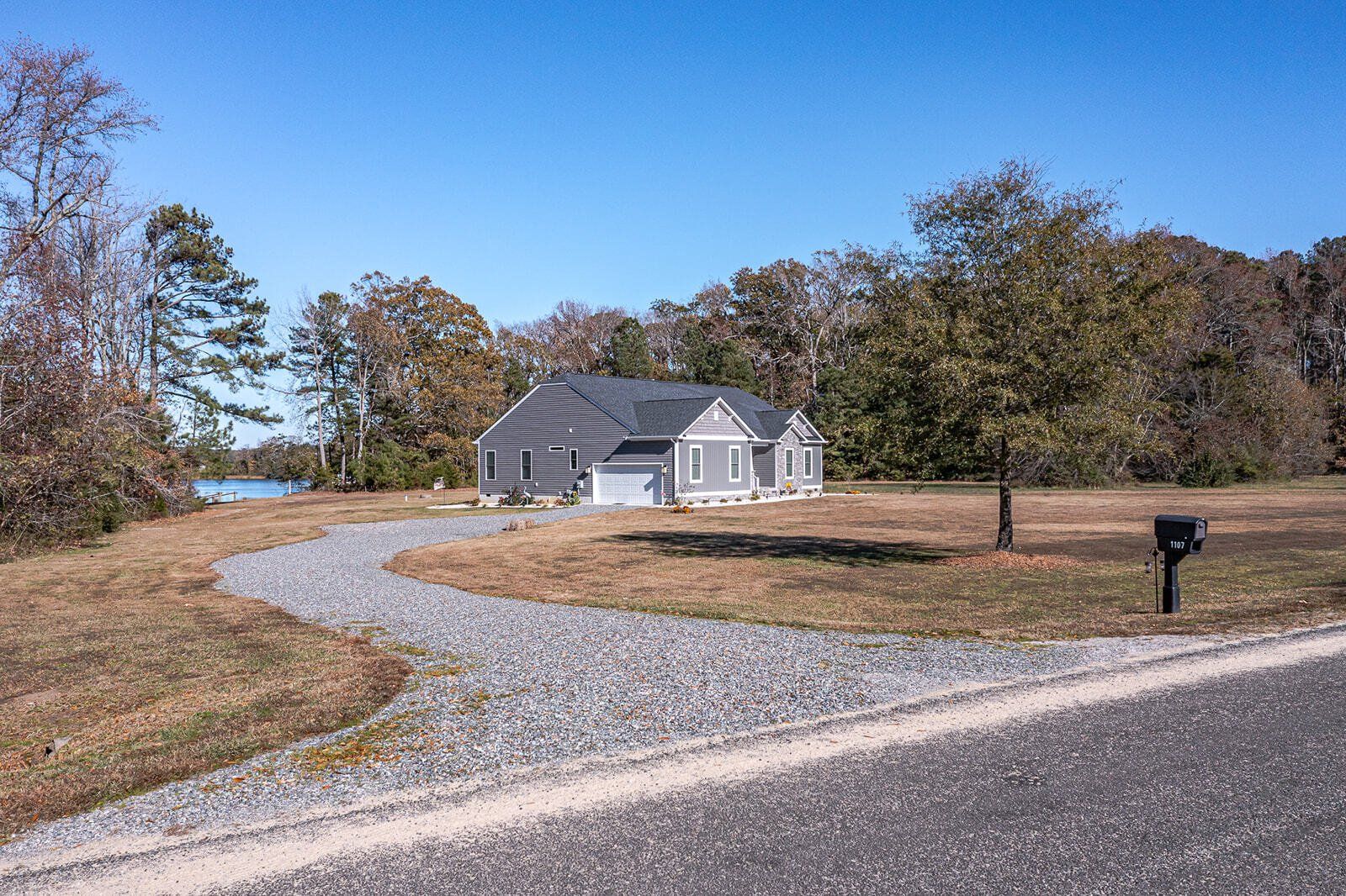 1107 Harding Road