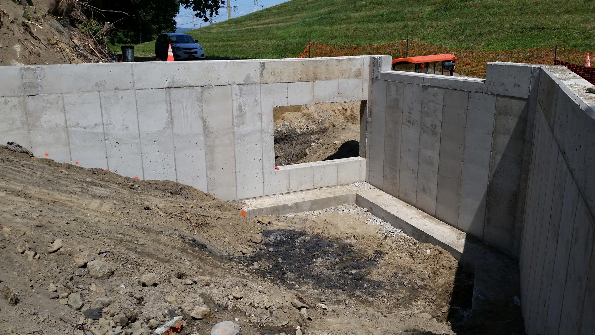 Concrete Wall — Poughkeepsie, NY — OCS Industries, Inc.