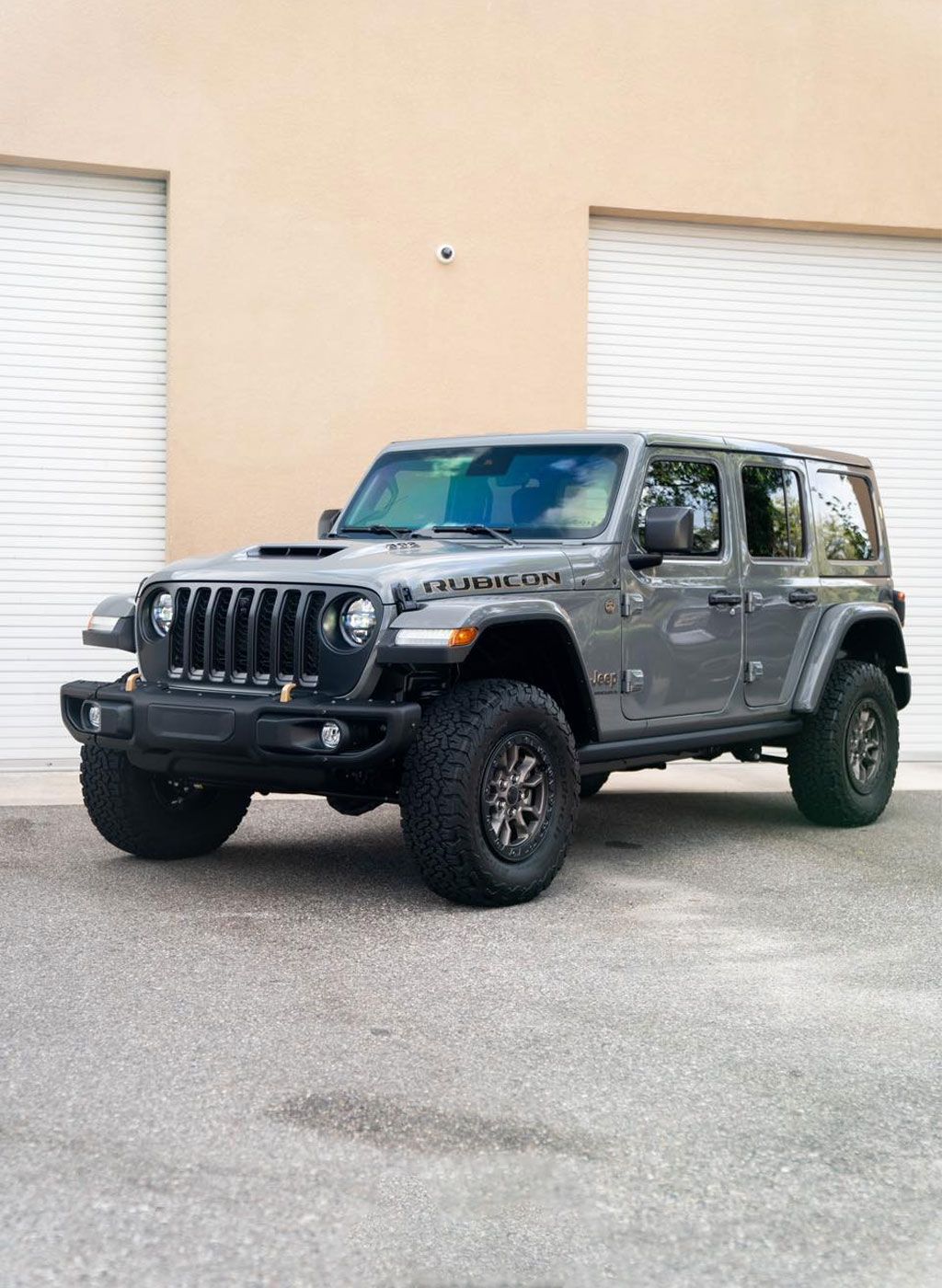 professional ceramic coating service for a 2023 Jeep Wrangler Rubicon
