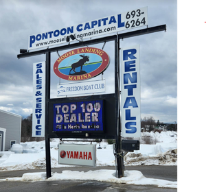 A sign that says pontoon capital on it
