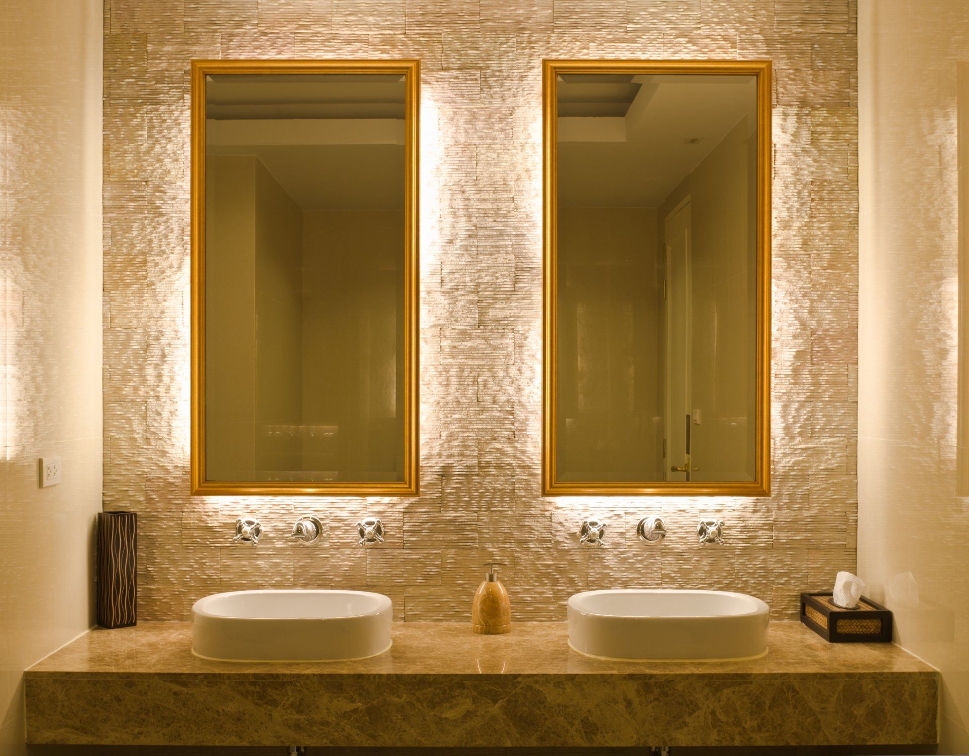 Best lighted outlet bathroom mirror