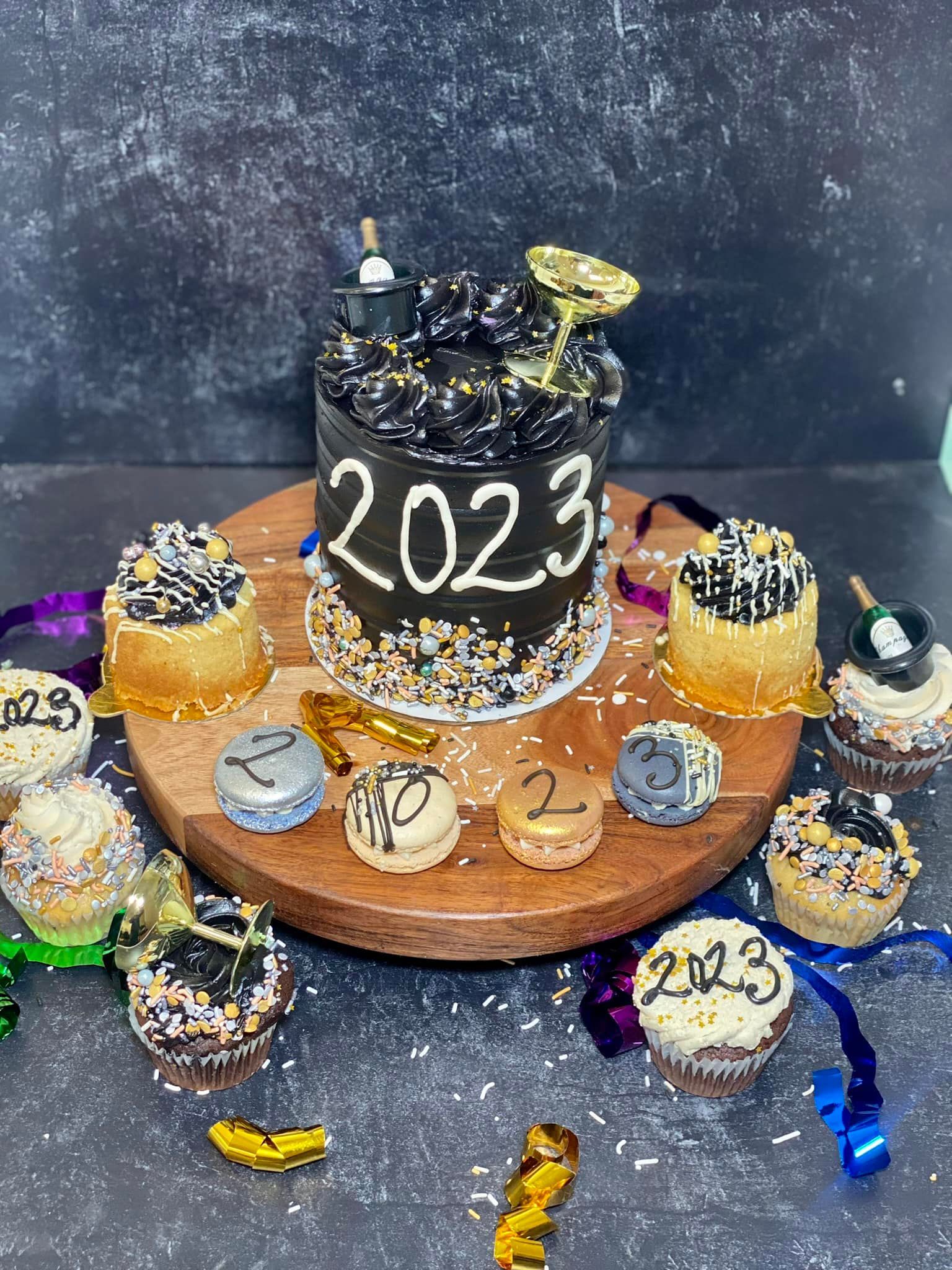 New Year's Eve treats: black cake with 