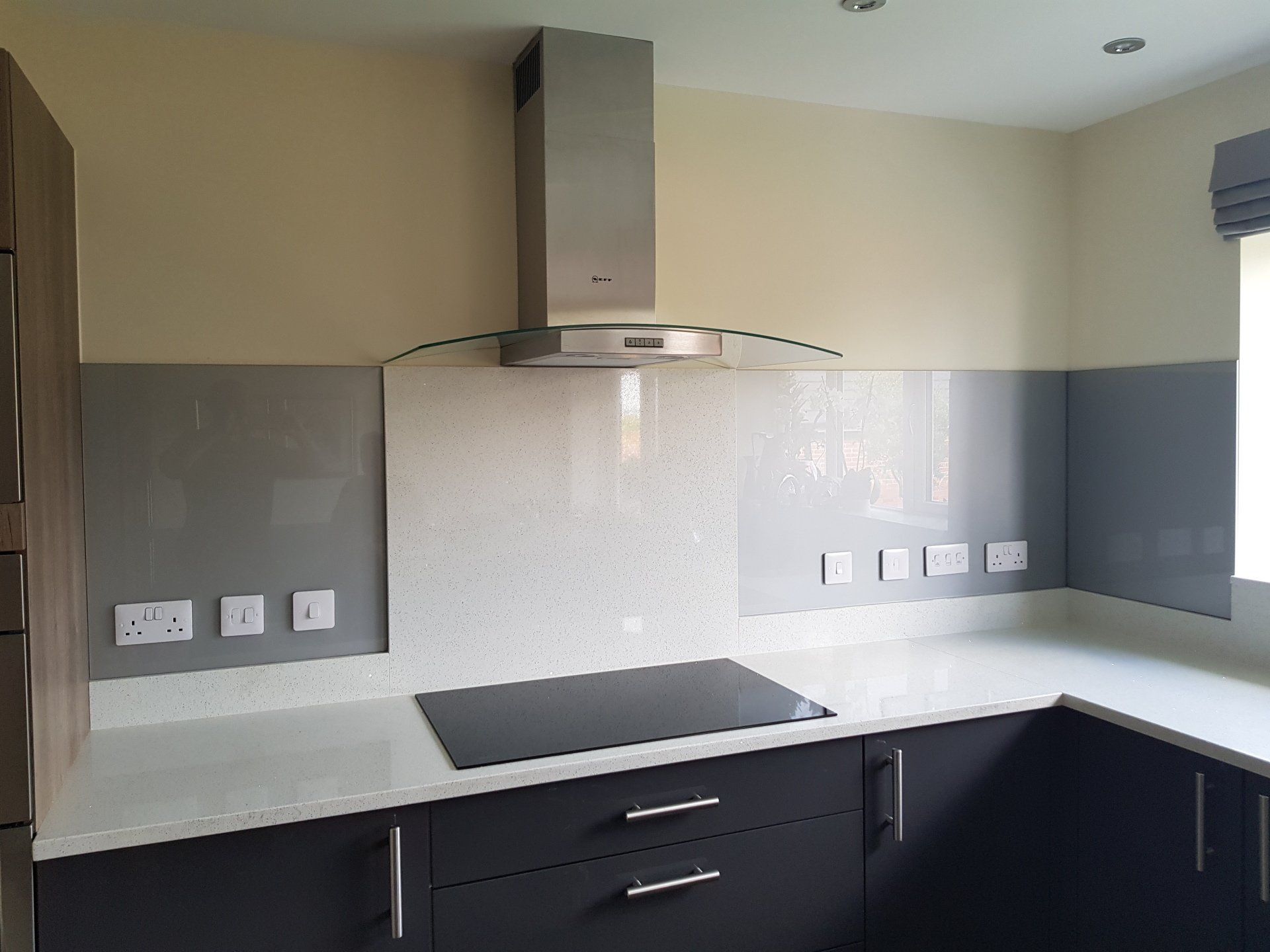 grey splashback