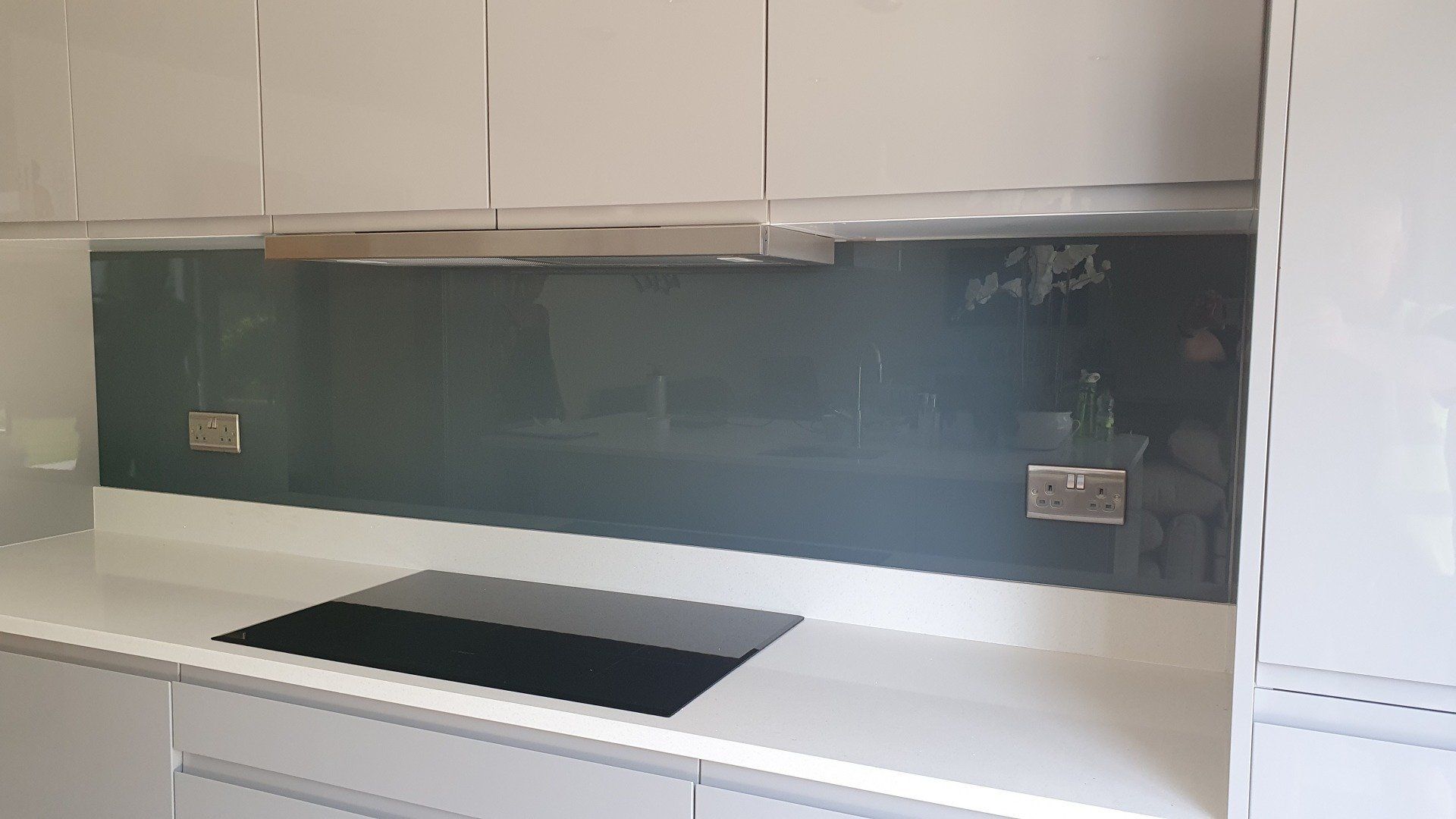 dark grey splashback