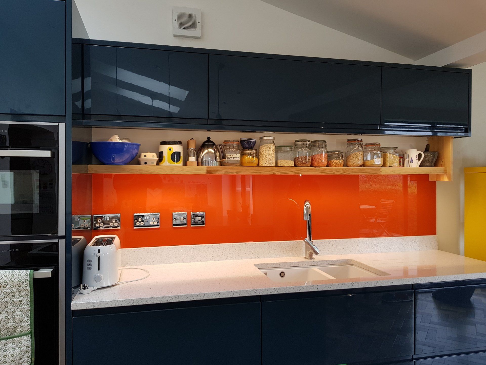 orange splashback 2