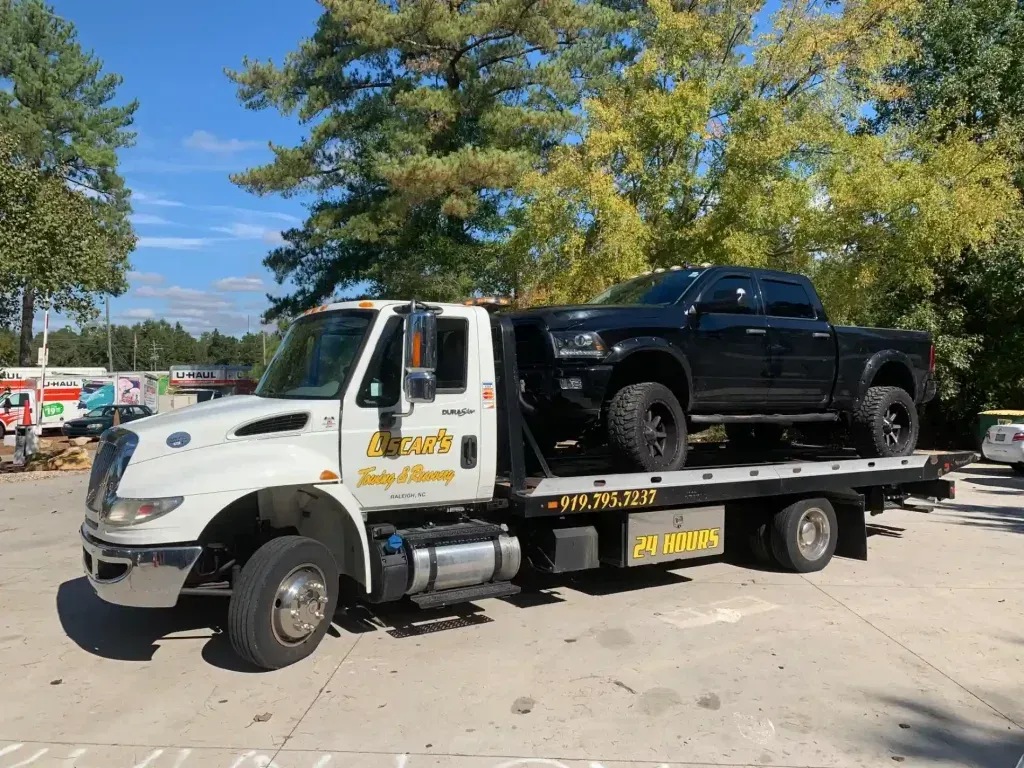 24/7 Towing & Roadside Assistance in Raleigh