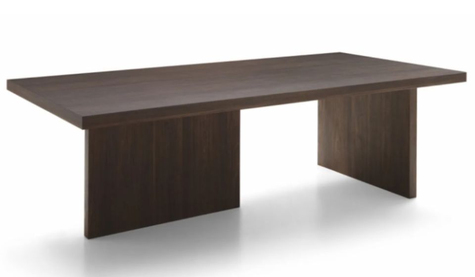 Tavolo di design in stile moderno