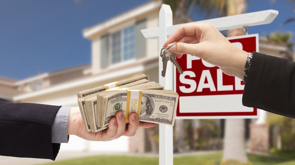 We Buy Houses For Cash: Is This Your Best Option?