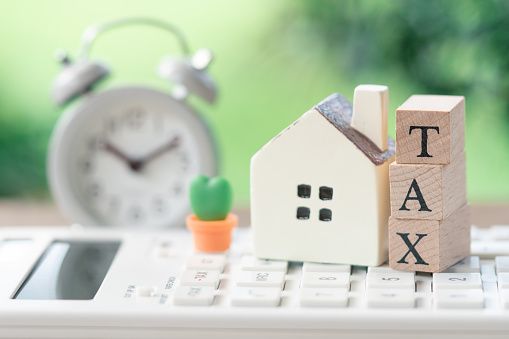 Taxes and fees on selling your home in Mississippi