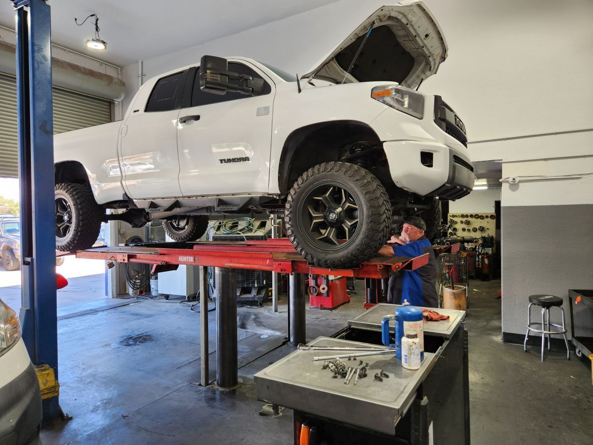 Advanced Vehicle Diagnostics in Mesa, AZ | Thompsons Auto Repair And Towing