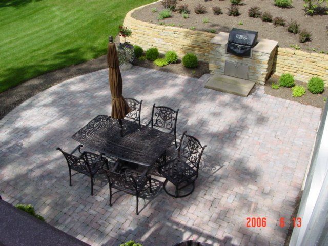 Chairs and Table Outside — Columbus, OH — Scioto Landscaping