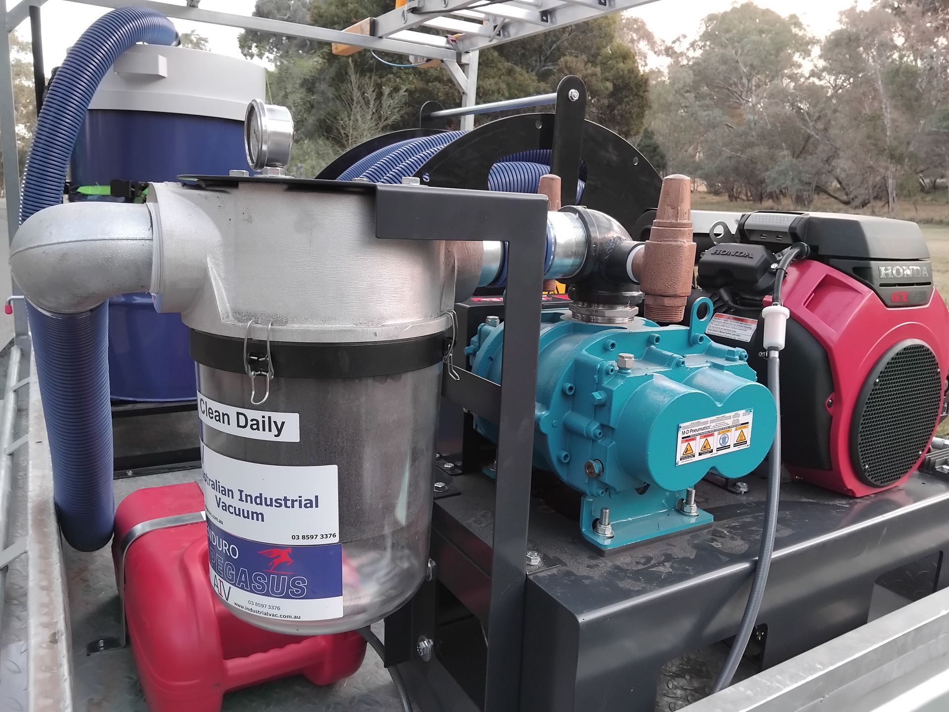 Gutter Vacuum Cleaning