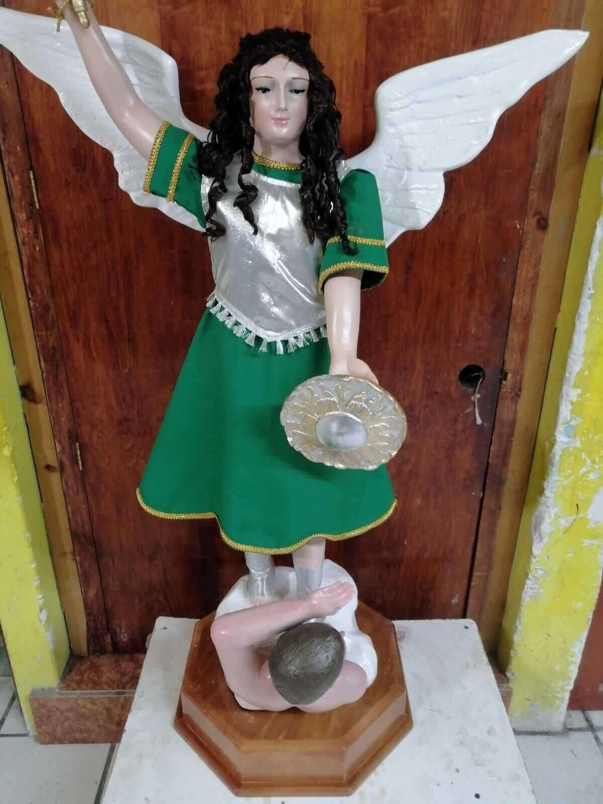 FABRICACIÓN DE CAMPANAS Y ARTÍCULOS RELIGIOSOS EL SEÑOR DE LA CAPILLA