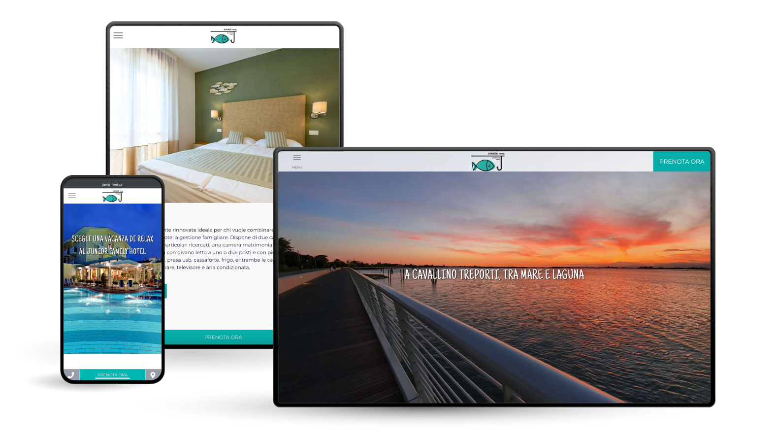 Smartphone, tablet e monitor che visualizzano un sito web che presenta un hotel con vista sul lungomare.