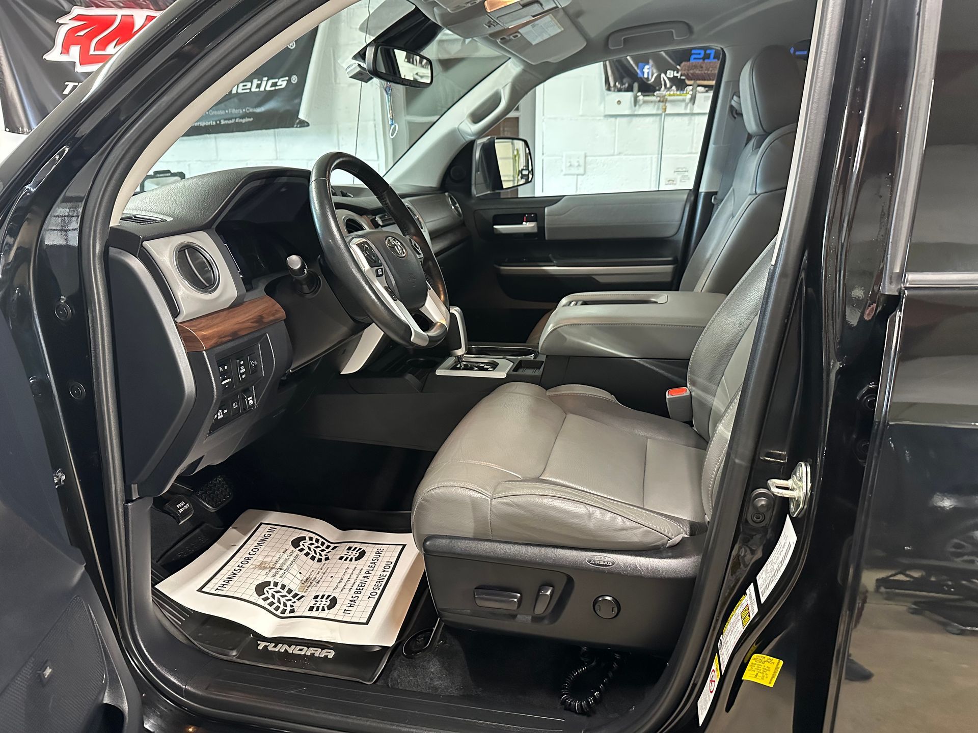 Toyota Venza Interior