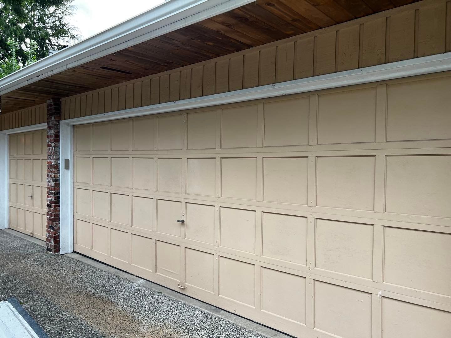 Off White Garage Door — Bothell, WA — Garage Tech