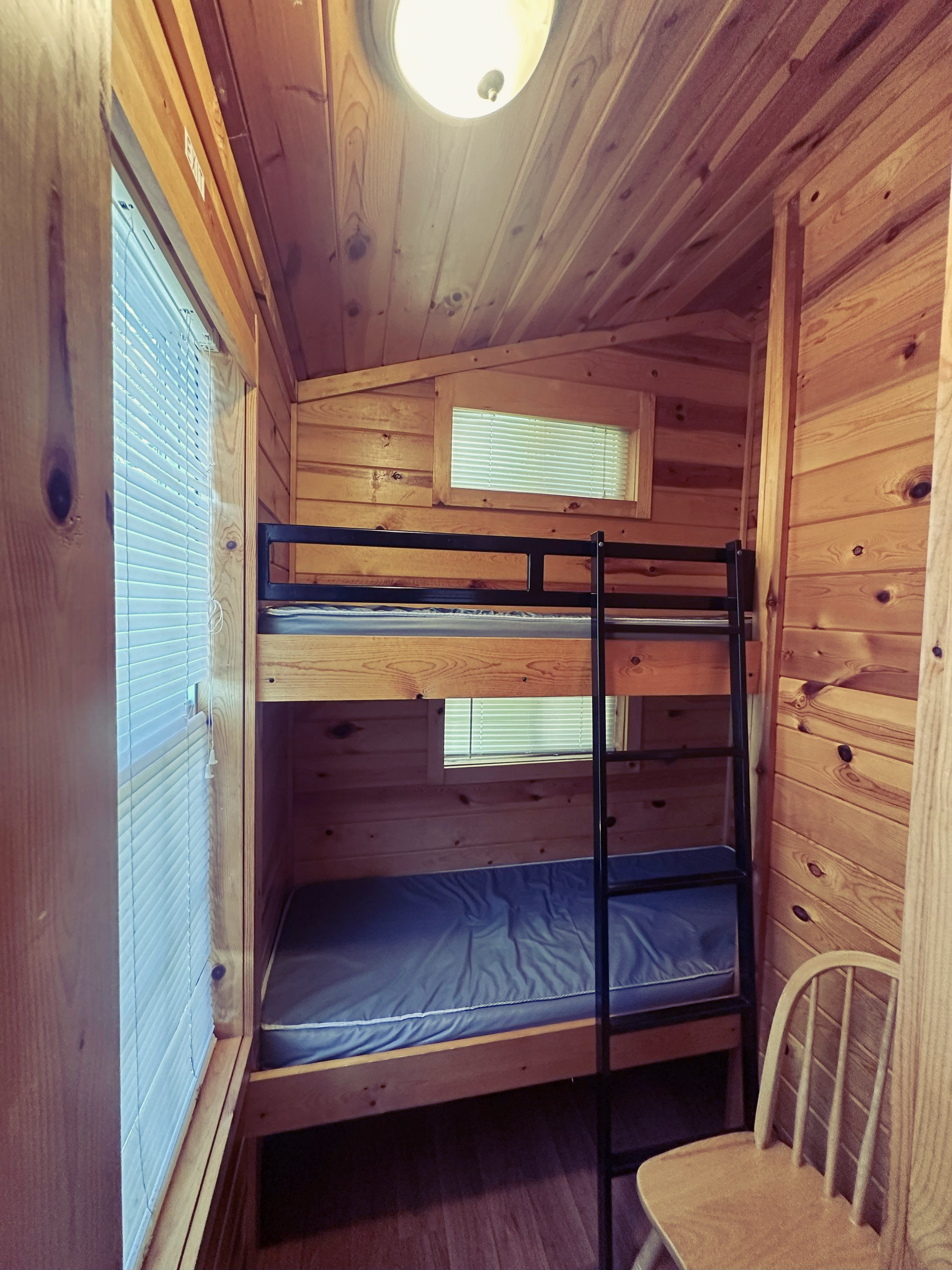Cabin 2 - Bunk Beds