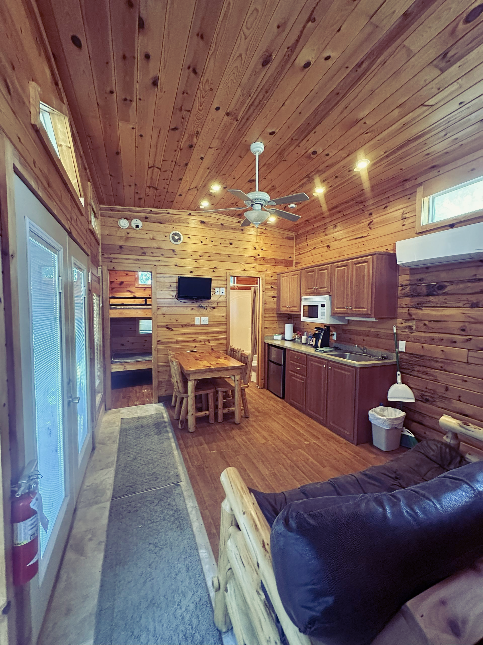 Cabin 5 - Inside