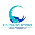 Logo de Fiducia Solutions représentant deux mains se serrant à l'intérieur d'un arc de cercle, dans des tons de bleu.