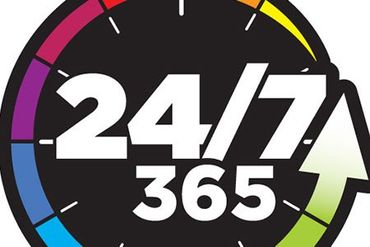 logo 24/7 365