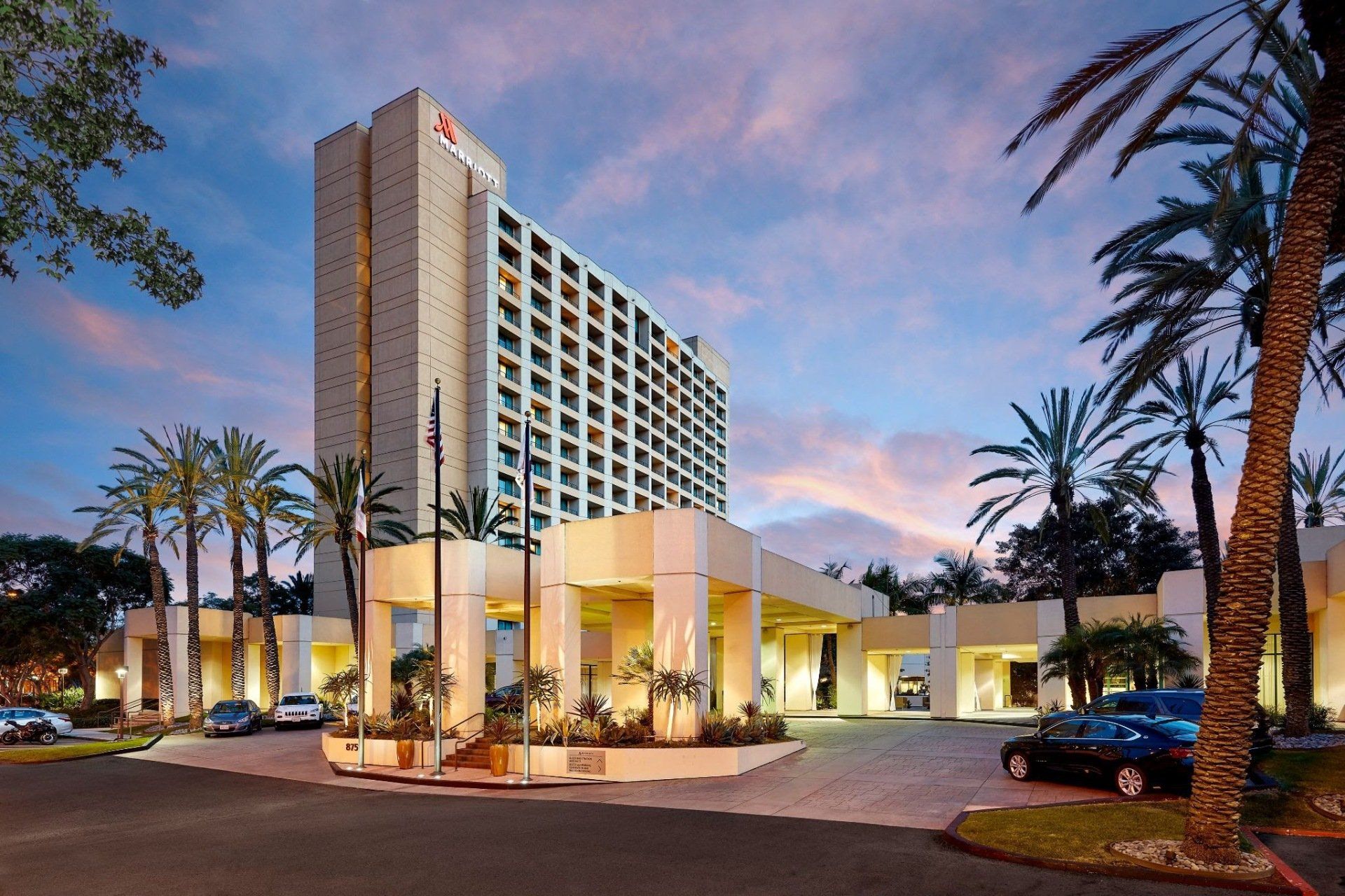 2021 Cal State Games host hotel San Diego Mission Valley Marriott sits with sunset in background.
