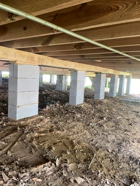 A picture of the underside of a house under construction.