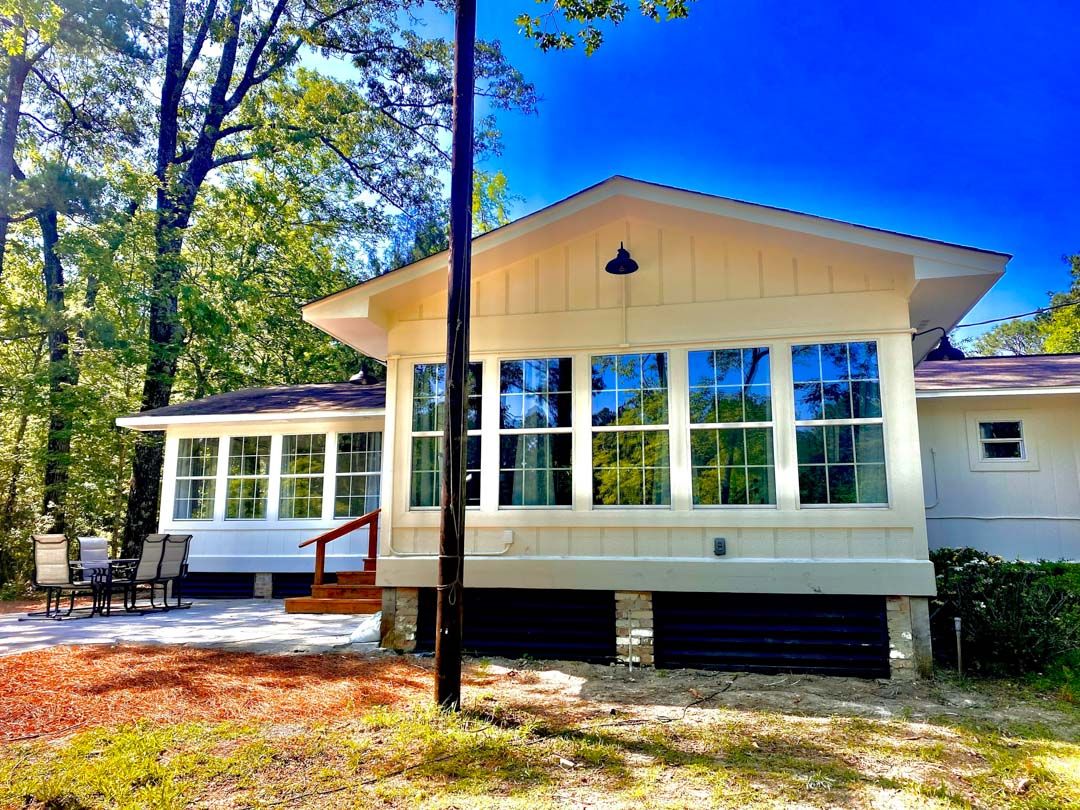 the-lake-house-Cabin