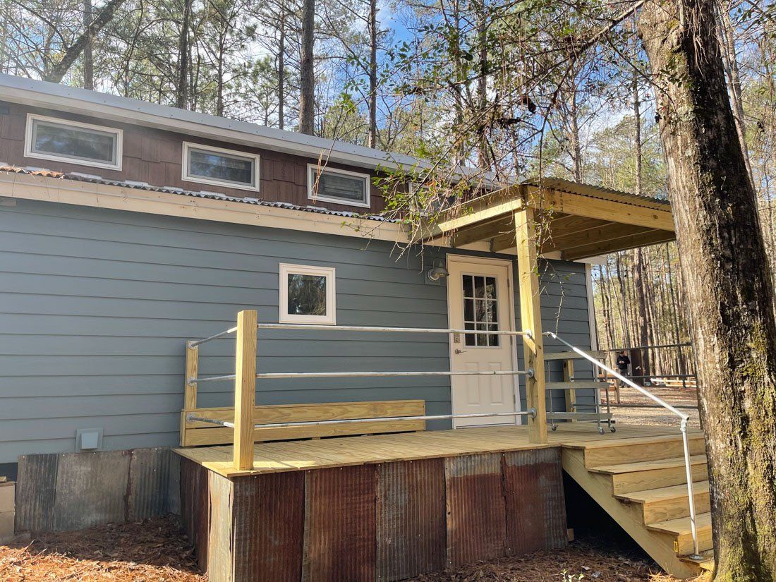 Hoedown-Cabin