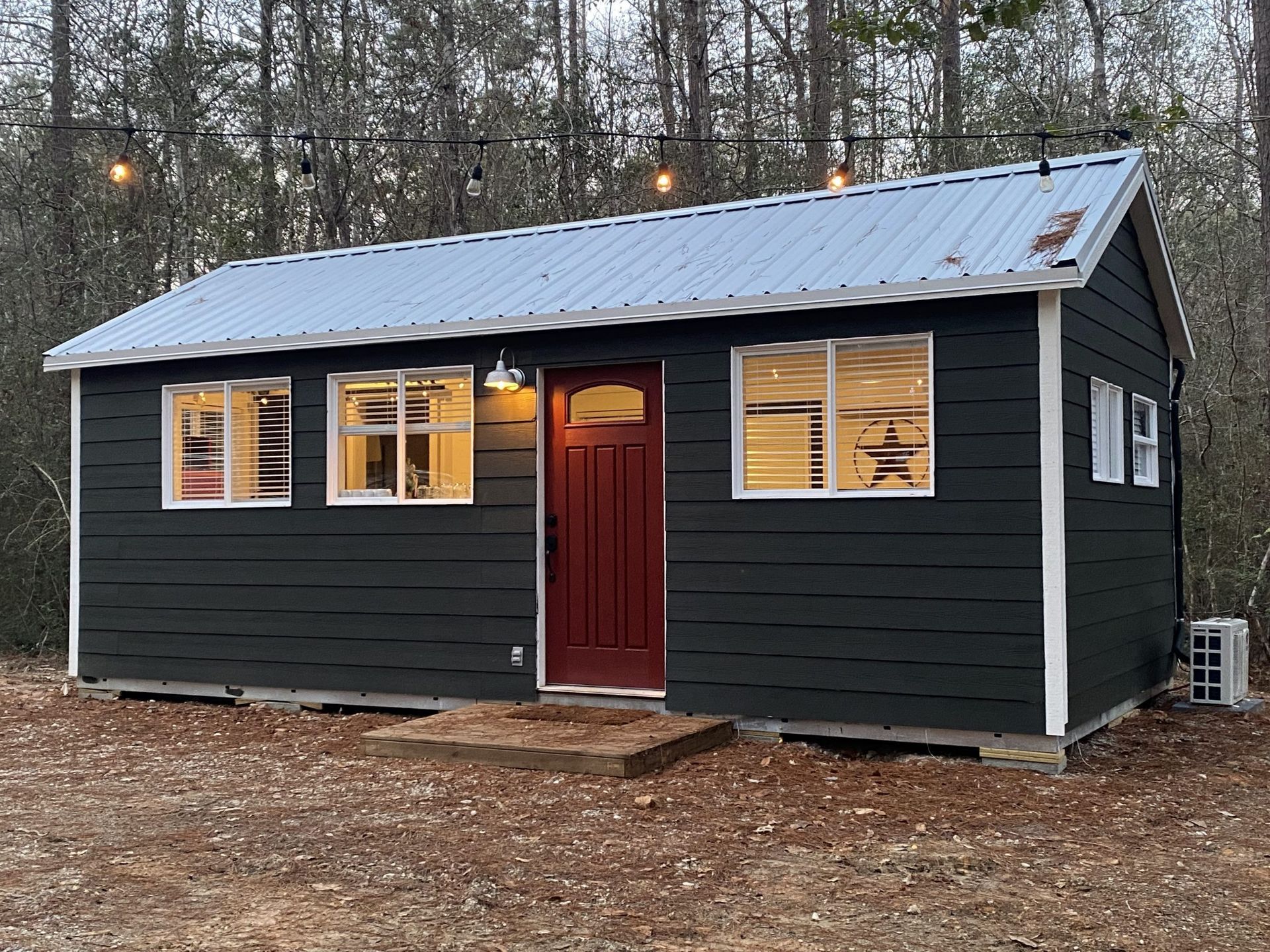 roadhouse-cabin