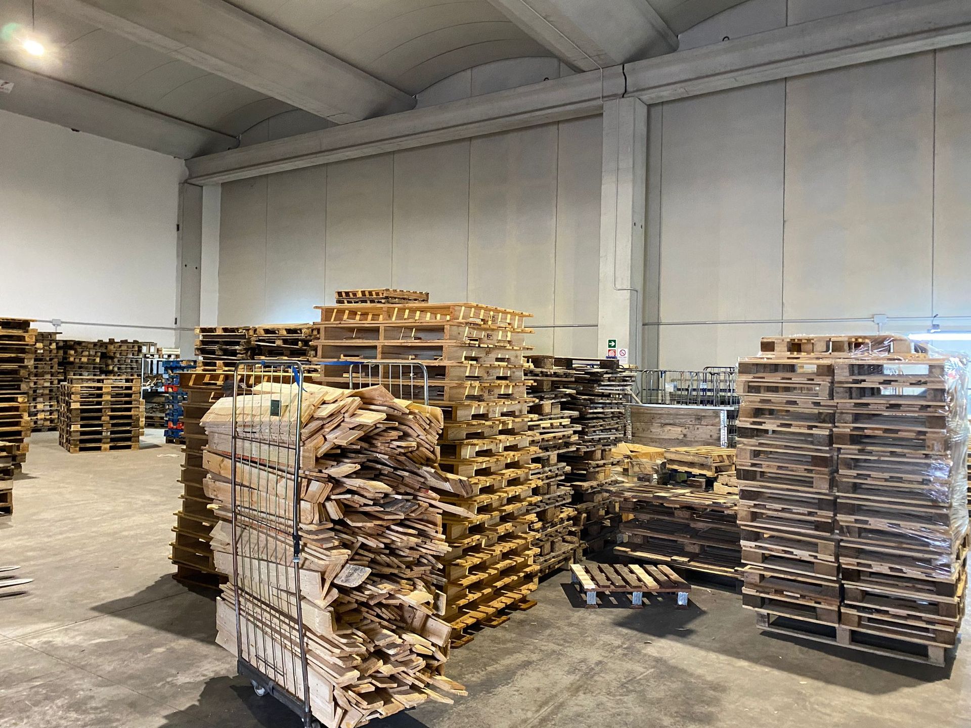 F.B.S. PALLETS VOLLA e CASORIA