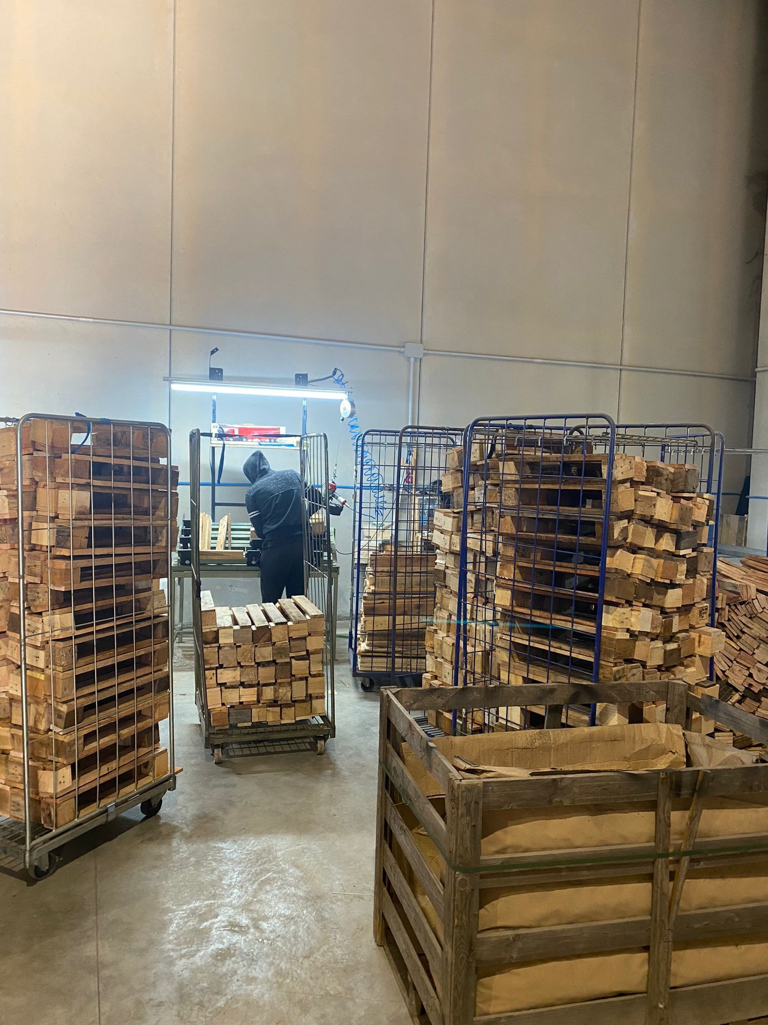 F.B.S. PALLETS VOLLA e CASORIA