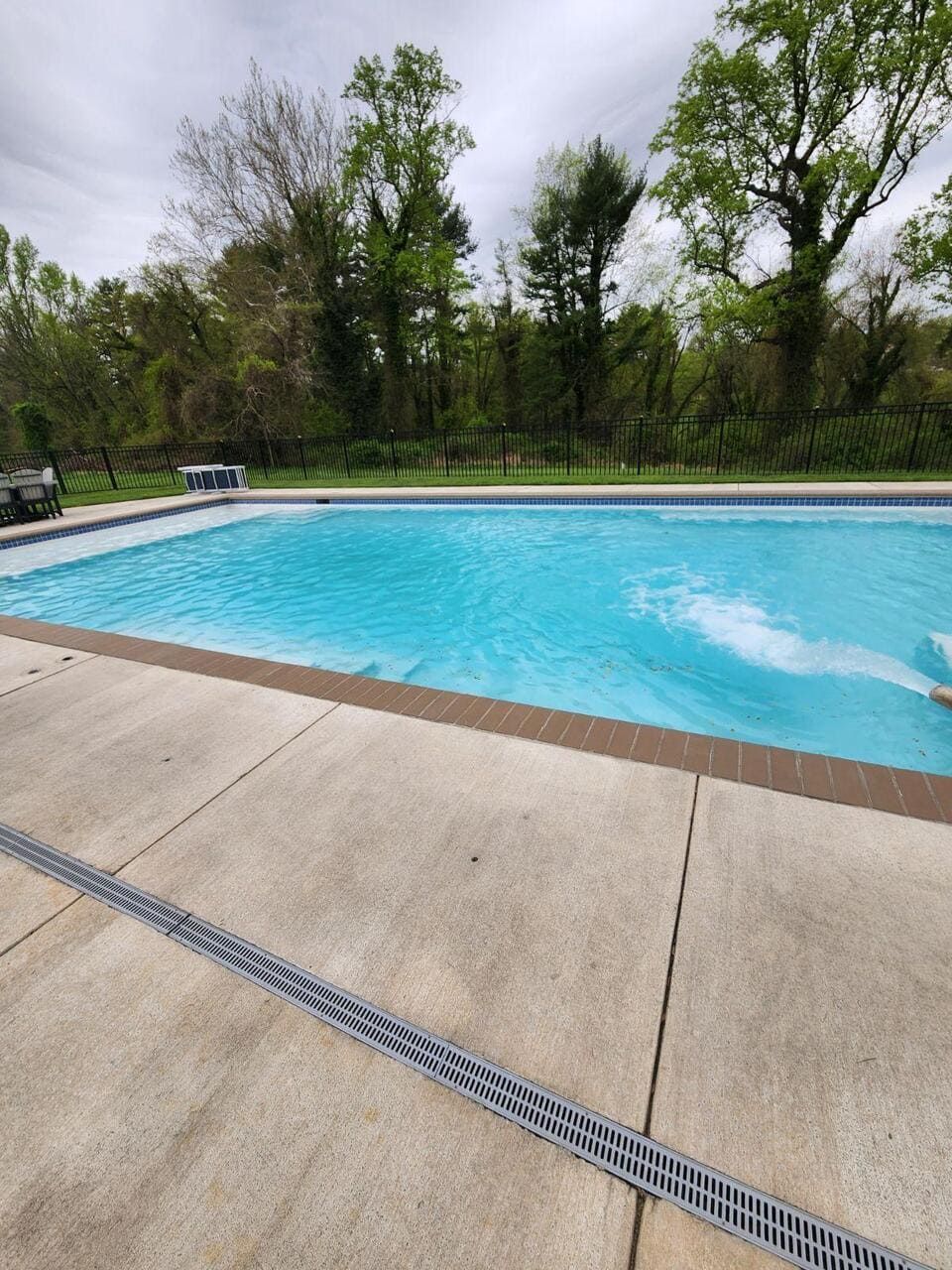 Mylin's Pool Water 32