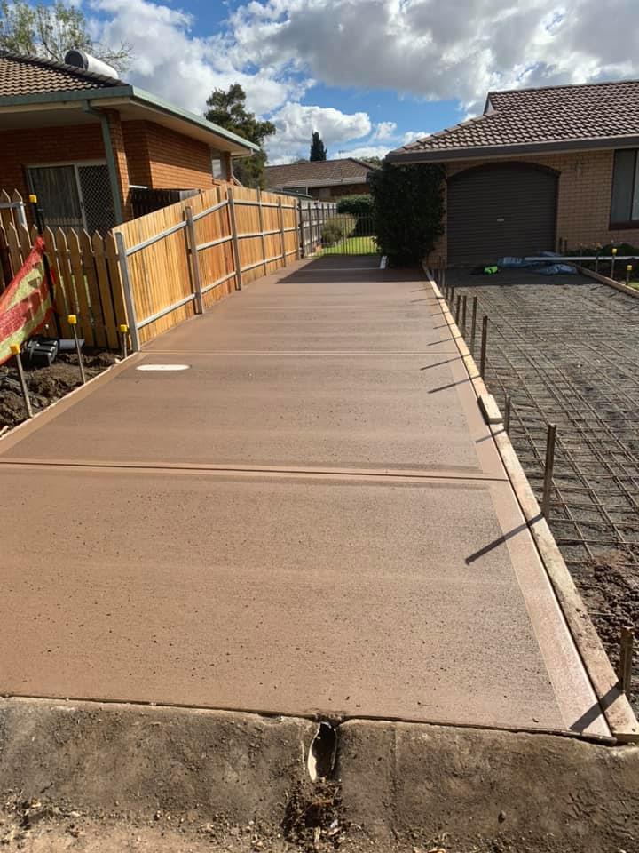 Driveways — Smithcrete Concreting in Uralla, NSW