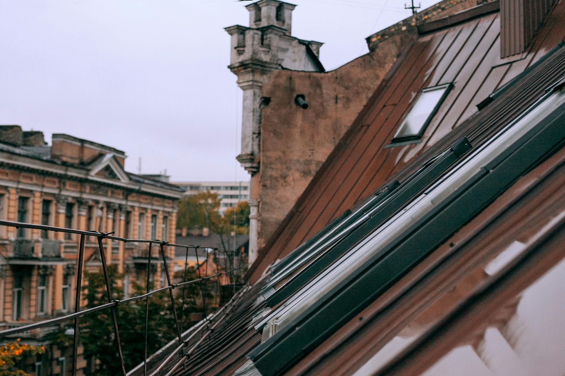 standing seam beige metal roof in Allentown, Pennsylvania