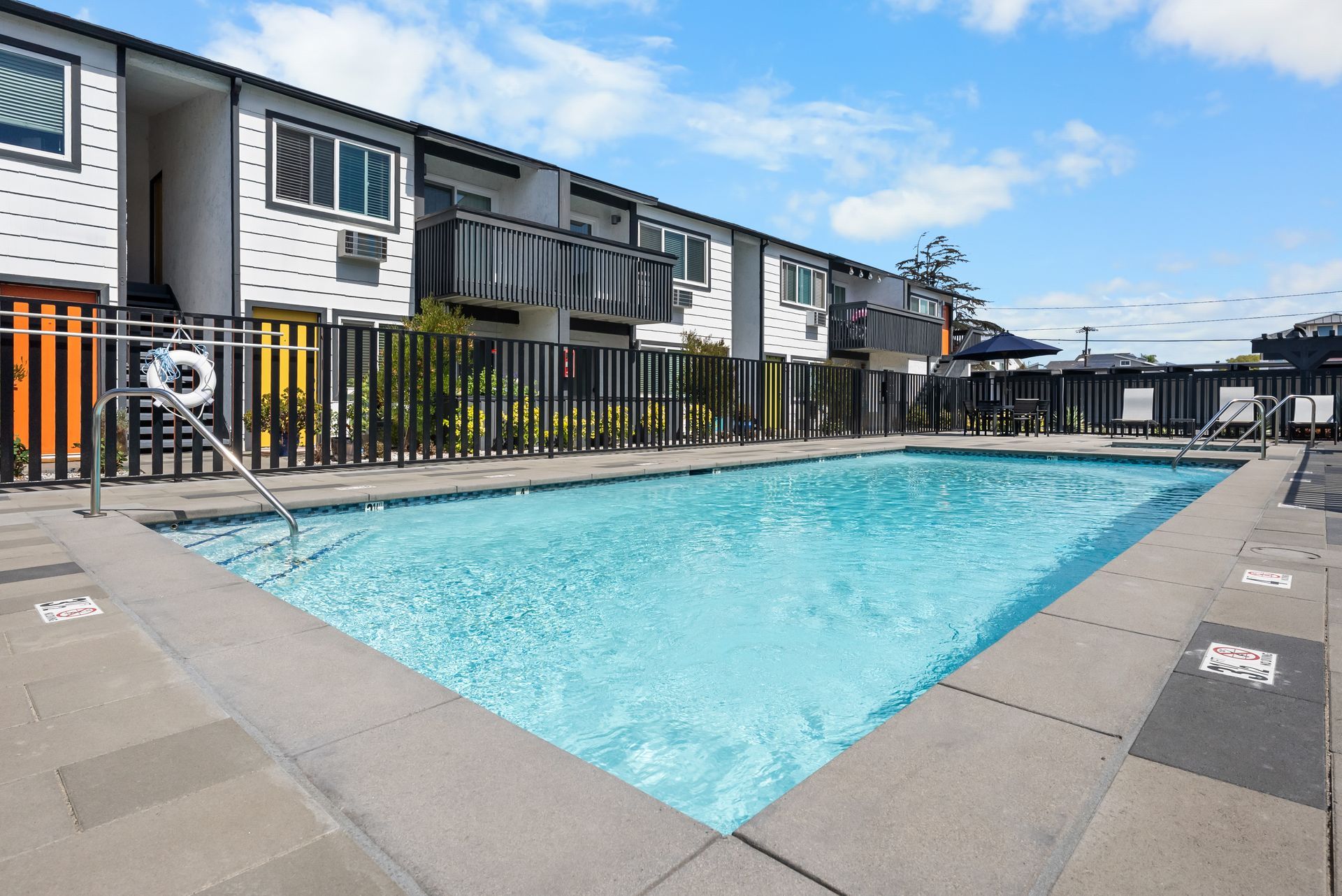 Sliding Photo Gallery Displaying Community Amenities - swimming pool