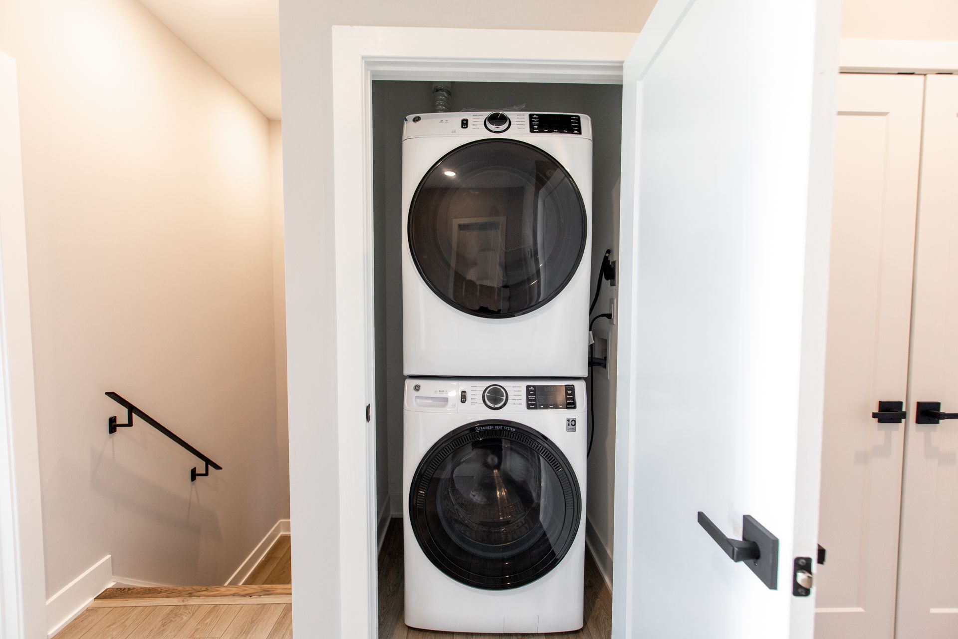 Stackable washer and dryer
