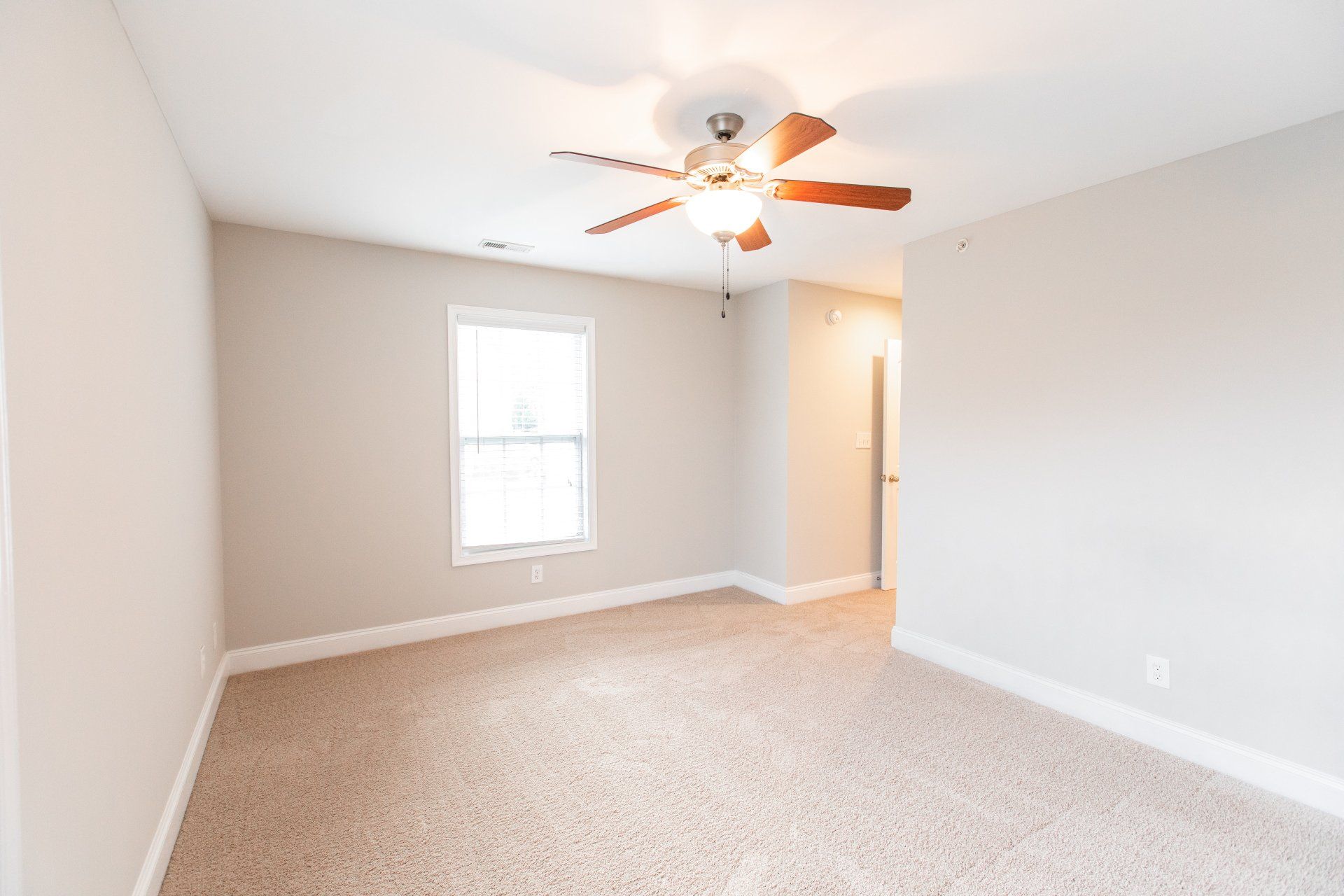 Bedroom with ceiling fan